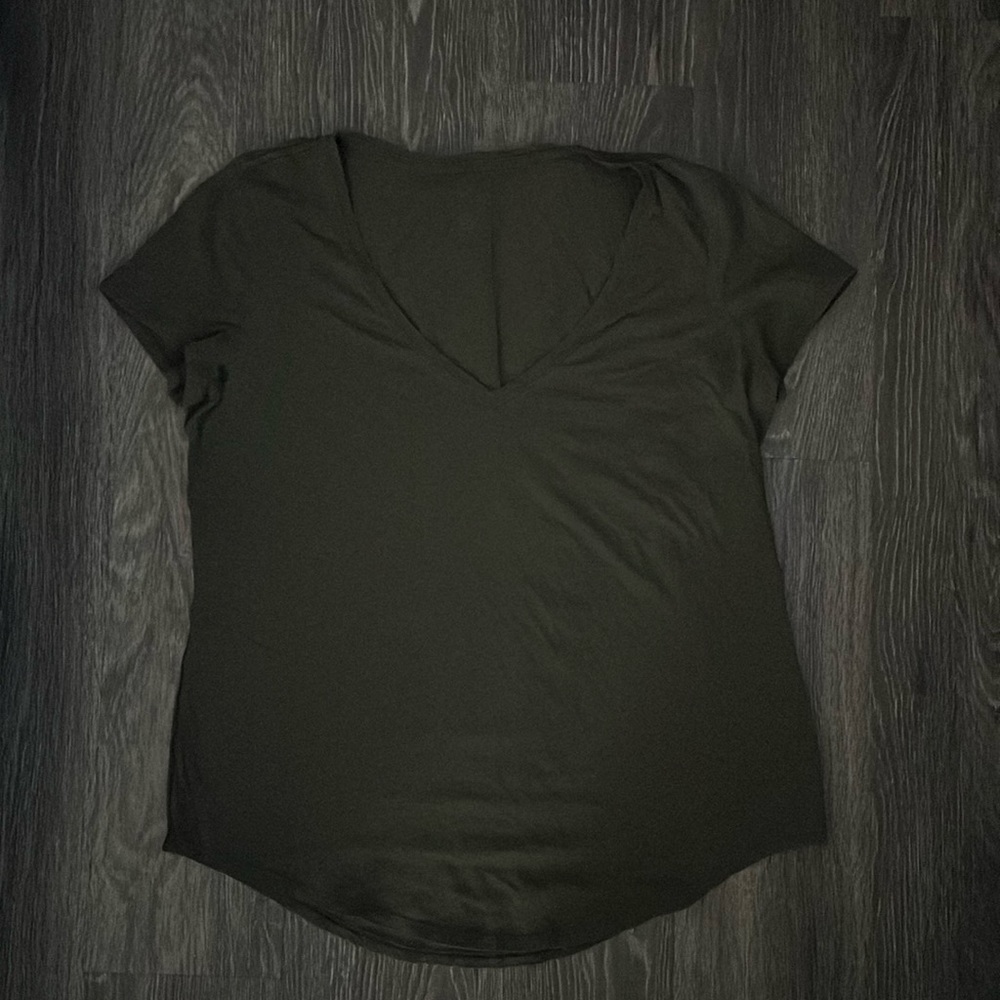 Lululemon Green V-neck Size 10